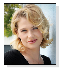 Kristy Swanson  on Pet Life Radio