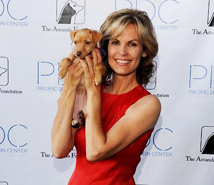 Teri Austin: From Actress to Animal Advocate on Pet Life Radio