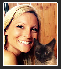 Deanne Thomsen  on Pet Life Radio